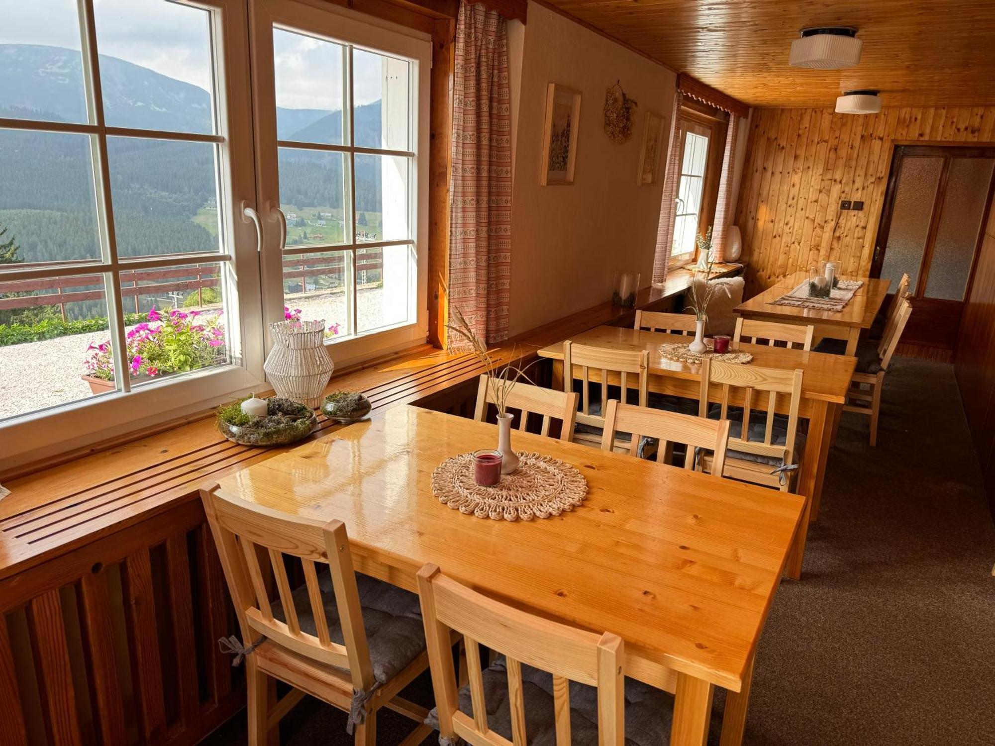Bila Labut Horsky Hotylek Hotel Pec pod Sněžkou Buitenkant foto
