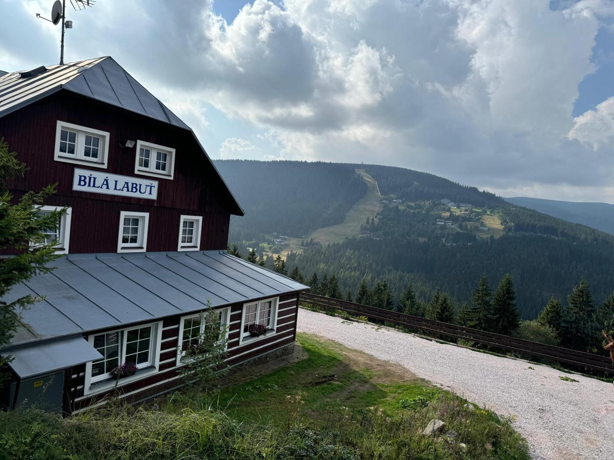 Bila Labut Horsky Hotylek Hotel Pec pod Sněžkou Buitenkant foto