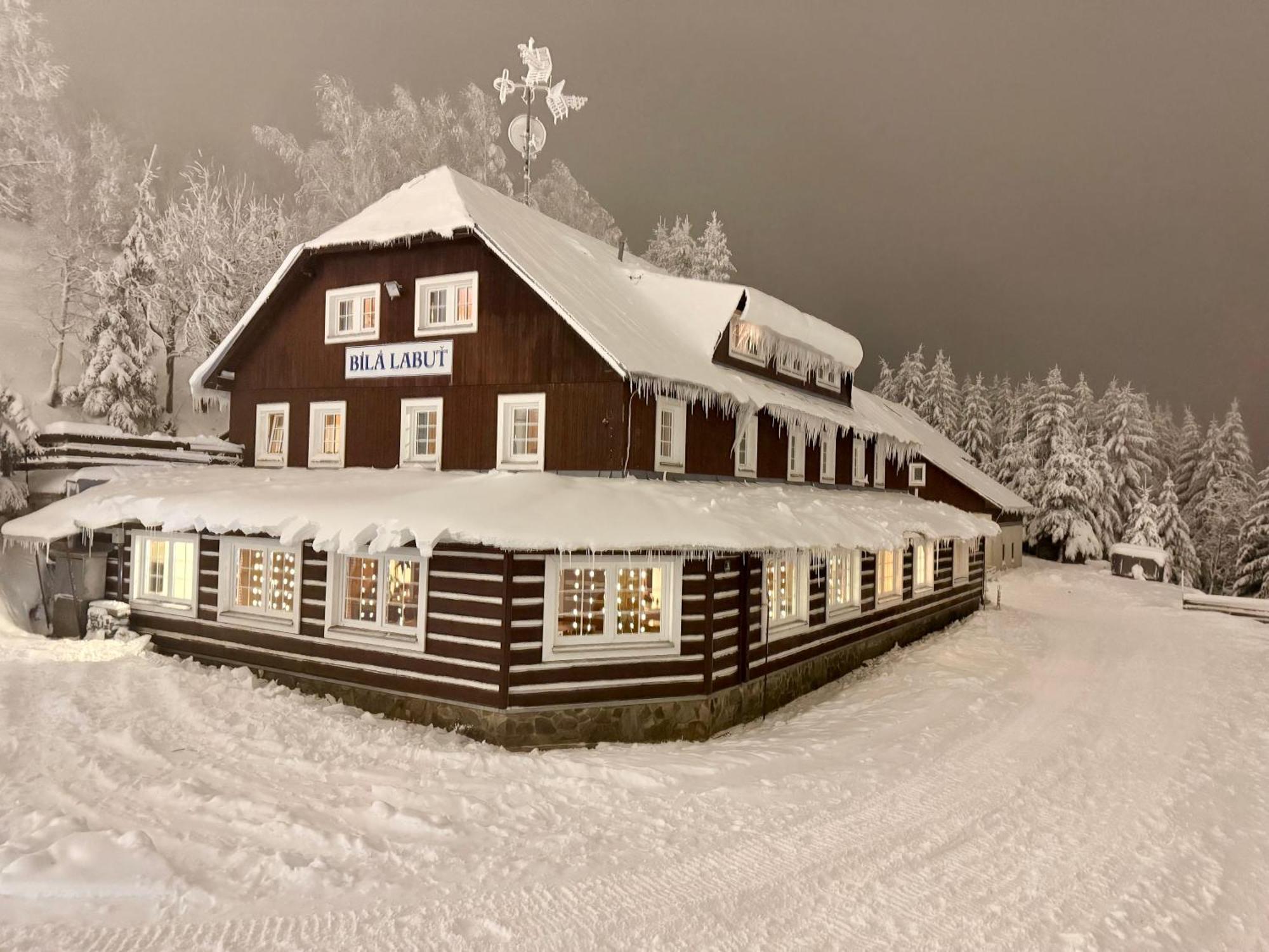 Bila Labut Horsky Hotylek Hotel Pec pod Sněžkou Buitenkant foto